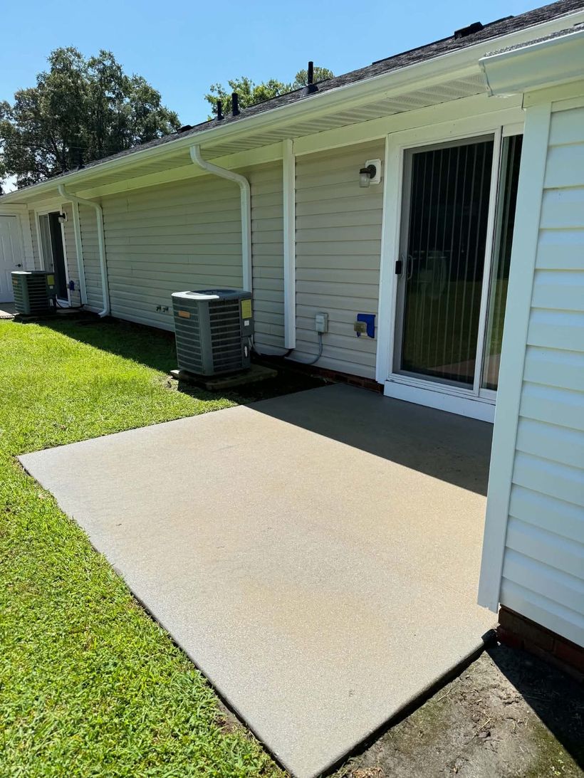 Concrete patio after pressure washing